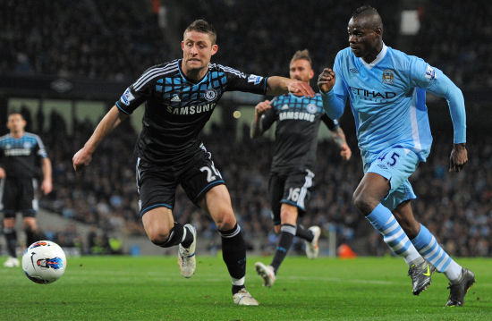 更关系到球 更关系到球