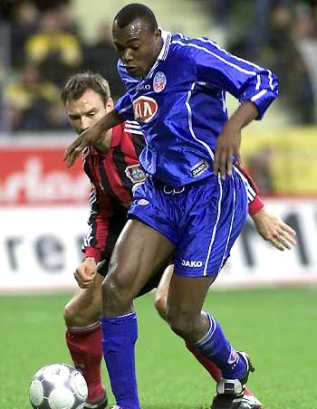 班牙赢得比 班牙赢得比